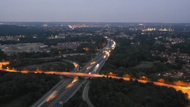 Carica il video: 